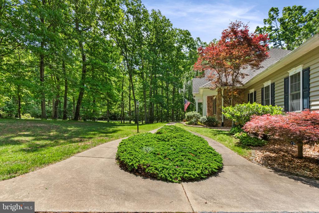 6048 WALKERS HOLLOW WAY, LOCUST GROVE, Virginia 22508, 5 Bedrooms Bedrooms, ,3 BathroomsBathrooms,Residential,6048 WALKERS HOLLOW WAY,VAOR2009436 MLS # VAOR2009436