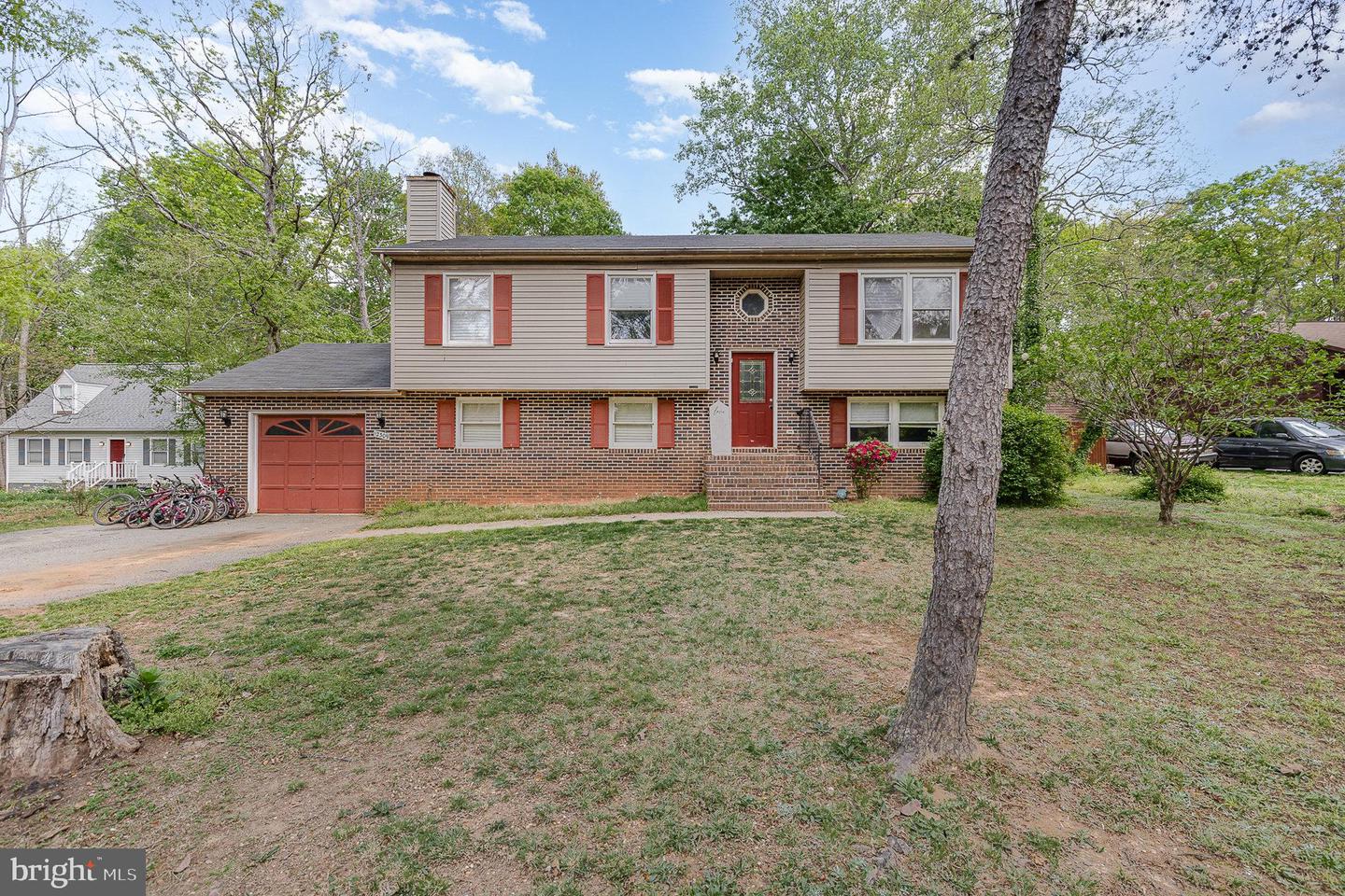 12309 QUARTER CHARGE DR, SPOTSYLVANIA, Virginia 22551, 4 Bedrooms Bedrooms, ,2 BathroomsBathrooms,Residential,For sale,12309 QUARTER CHARGE DR,VASP2031402 MLS # VASP2031402