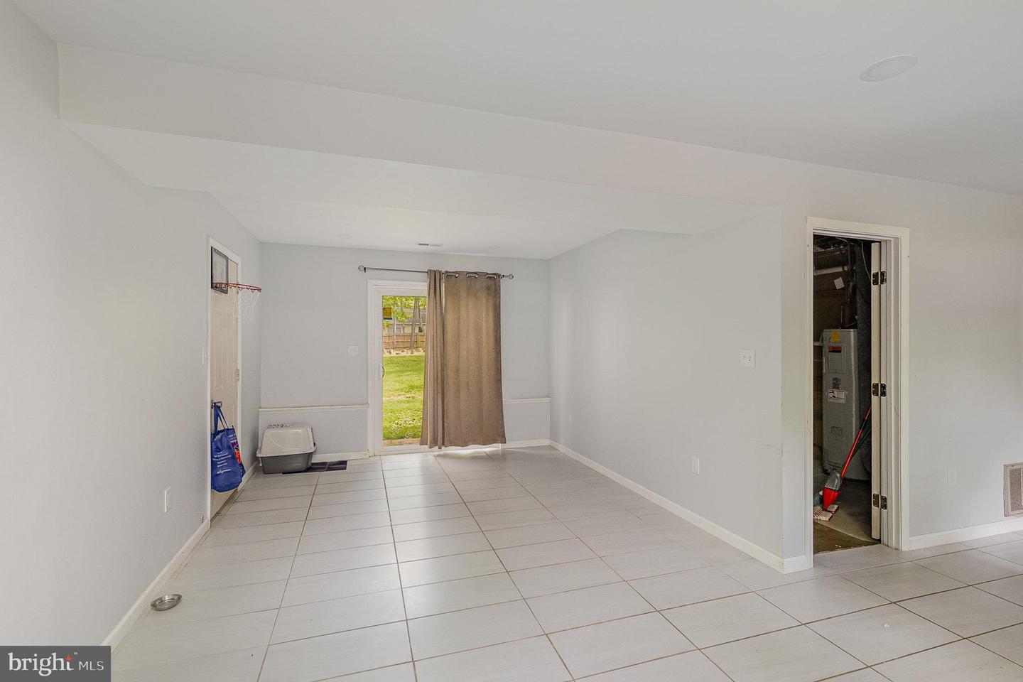 12309 QUARTER CHARGE DR, SPOTSYLVANIA, Virginia 22551, 4 Bedrooms Bedrooms, ,2 BathroomsBathrooms,Residential,For sale,12309 QUARTER CHARGE DR,VASP2031402 MLS # VASP2031402