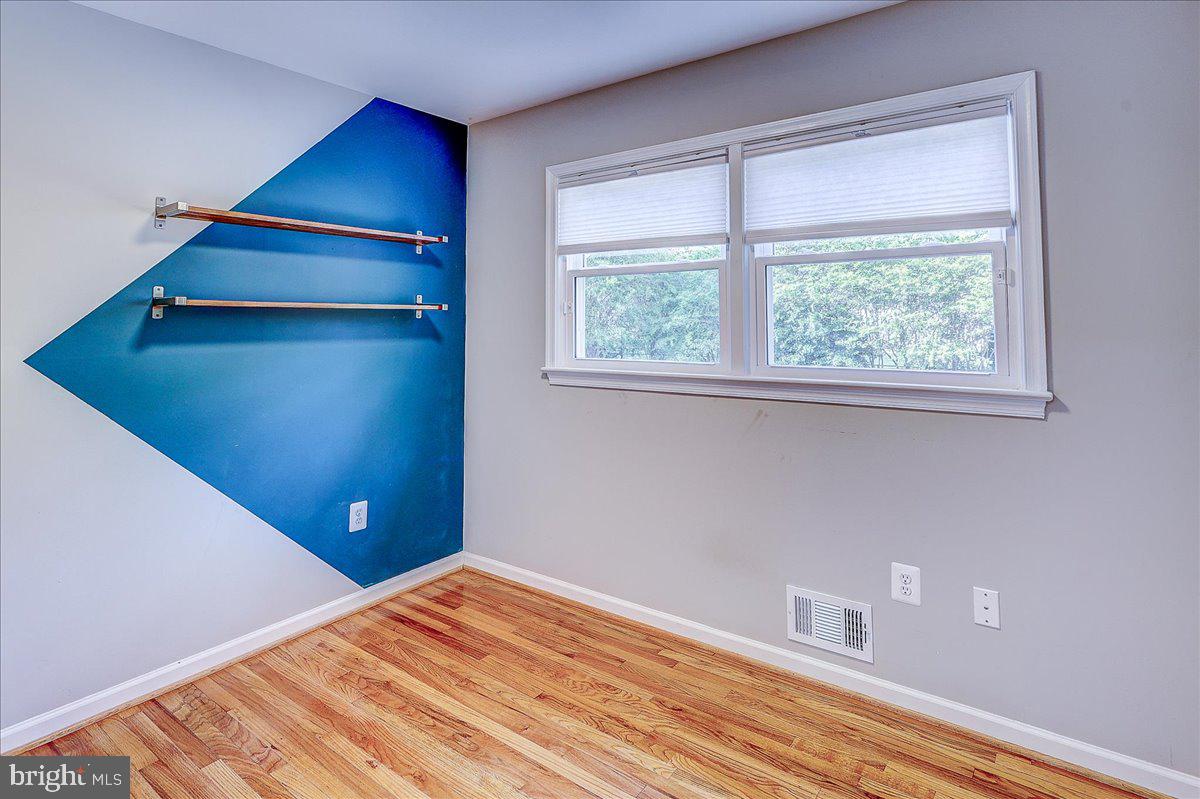 5602 ASHFIELD RD, ALEXANDRIA, Virginia 22315, 3 Bedrooms Bedrooms, ,2 BathroomsBathrooms,Residential,For sale,5602 ASHFIELD RD,VAFX2226050 MLS # VAFX2226050