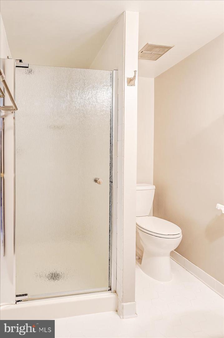 5602 ASHFIELD RD, ALEXANDRIA, Virginia 22315, 3 Bedrooms Bedrooms, ,2 BathroomsBathrooms,Residential,For sale,5602 ASHFIELD RD,VAFX2226050 MLS # VAFX2226050