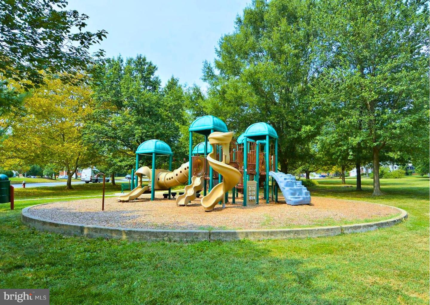5602 ASHFIELD RD, ALEXANDRIA, Virginia 22315, 3 Bedrooms Bedrooms, ,2 BathroomsBathrooms,Residential,For sale,5602 ASHFIELD RD,VAFX2226050 MLS # VAFX2226050