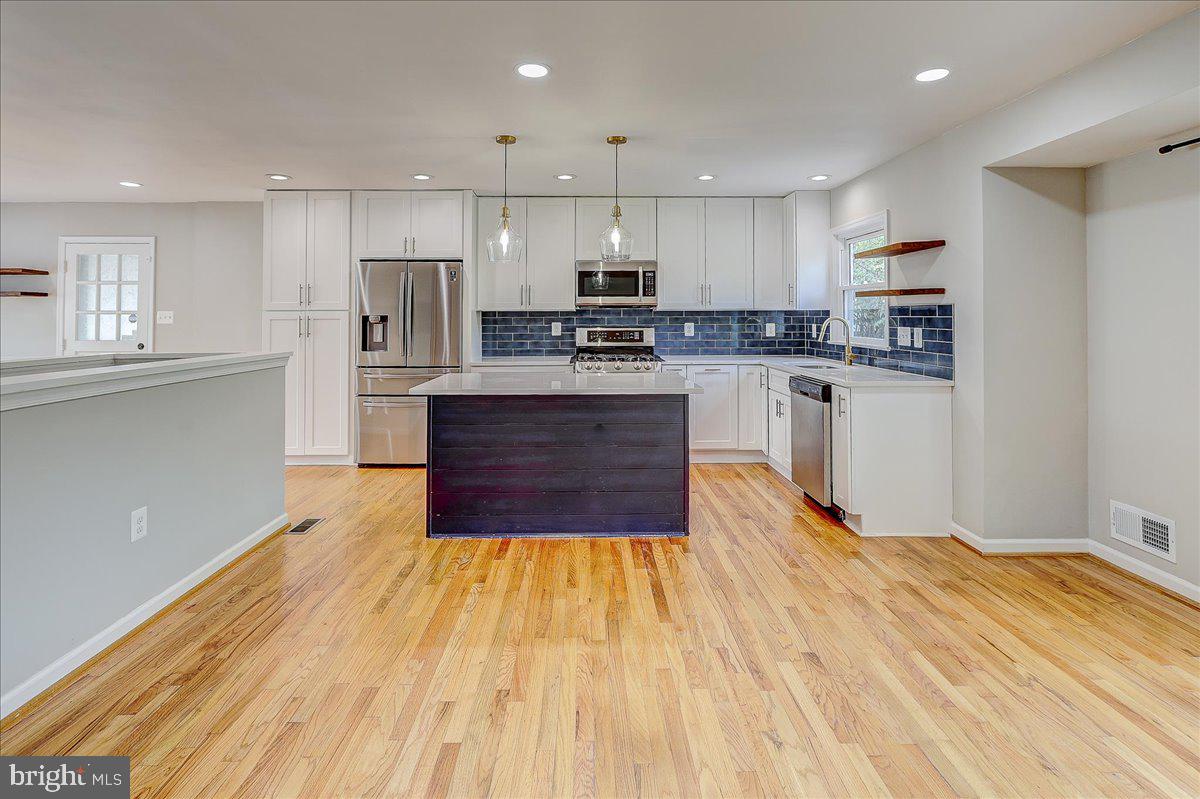 5602 ASHFIELD RD, ALEXANDRIA, Virginia 22315, 3 Bedrooms Bedrooms, ,2 BathroomsBathrooms,Residential,For sale,5602 ASHFIELD RD,VAFX2226050 MLS # VAFX2226050