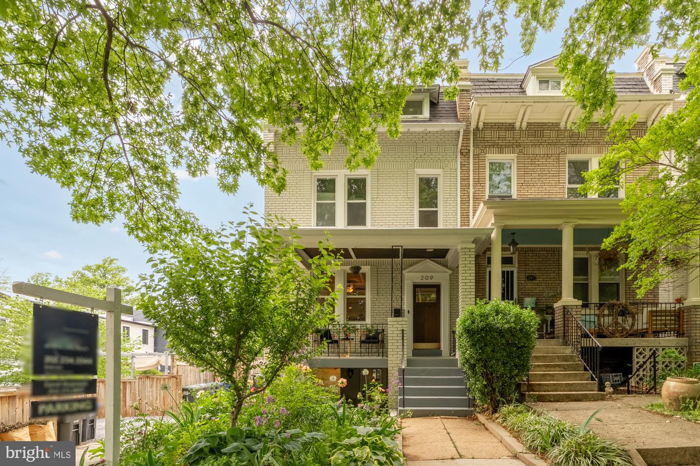 209 TAYLOR ST NW, WASHINGTON, District Of Columbia 20011, 3 Bedrooms Bedrooms, ,3 BathroomsBathrooms,Residential,For sale,209 TAYLOR ST NW,DCDC2190666 MLS # DCDC2190666