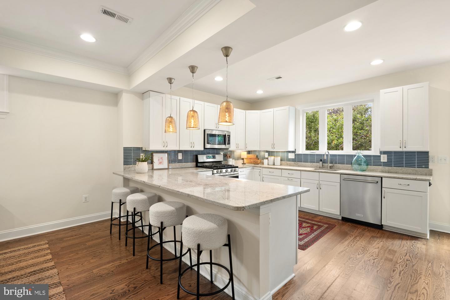 209 TAYLOR ST NW, WASHINGTON, District Of Columbia 20011, 3 Bedrooms Bedrooms, ,3 BathroomsBathrooms,Residential,For sale,209 TAYLOR ST NW,DCDC2190666 MLS # DCDC2190666