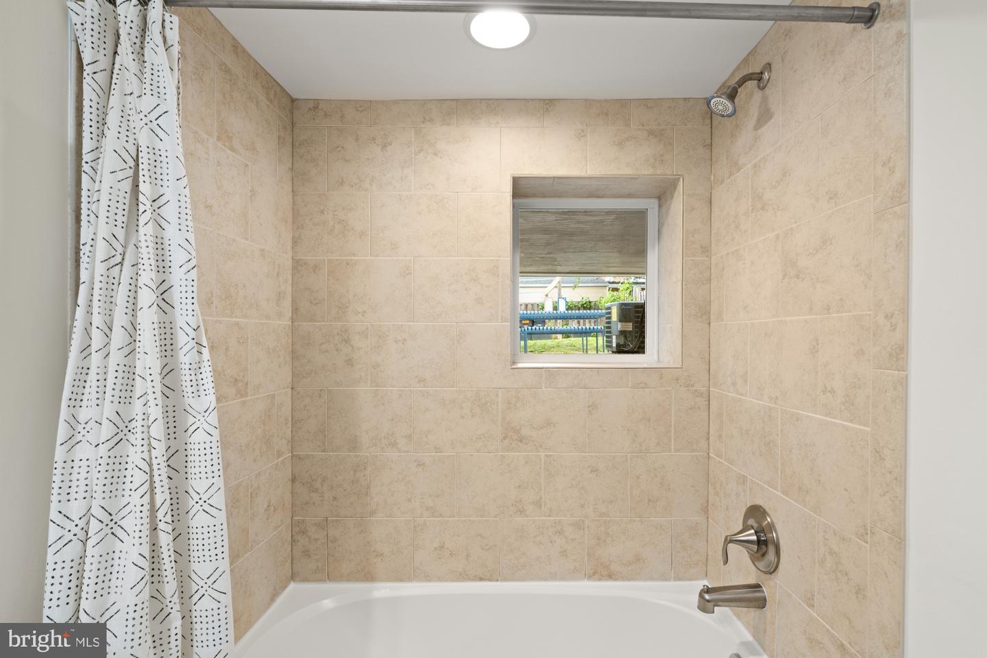 209 TAYLOR ST NW, WASHINGTON, District Of Columbia 20011, 3 Bedrooms Bedrooms, ,3 BathroomsBathrooms,Residential,For sale,209 TAYLOR ST NW,DCDC2190666 MLS # DCDC2190666