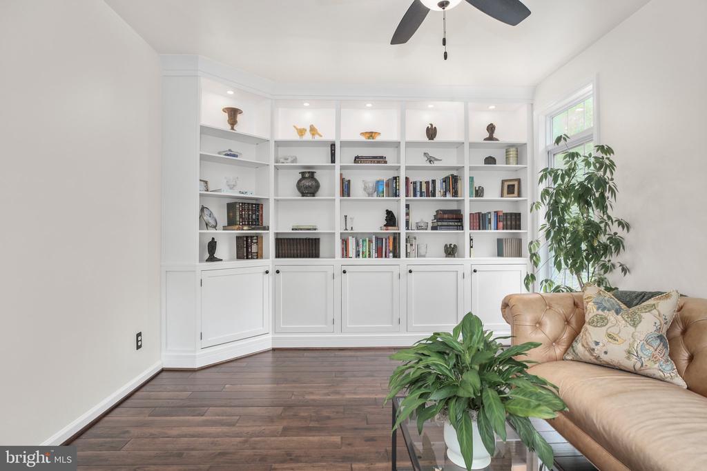 10448 WHEATLEY SCHOOL RD, MARSHALL, Virginia, 5 Bedrooms Bedrooms, ,4 BathroomsBathrooms,Residential,10448 WHEATLEY SCHOOL RD,VAFQ2016454 MLS # VAFQ2016454