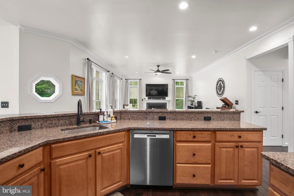 10448 WHEATLEY SCHOOL RD, MARSHALL, Virginia, 5 Bedrooms Bedrooms, ,4 BathroomsBathrooms,Residential,10448 WHEATLEY SCHOOL RD,VAFQ2016454 MLS # VAFQ2016454