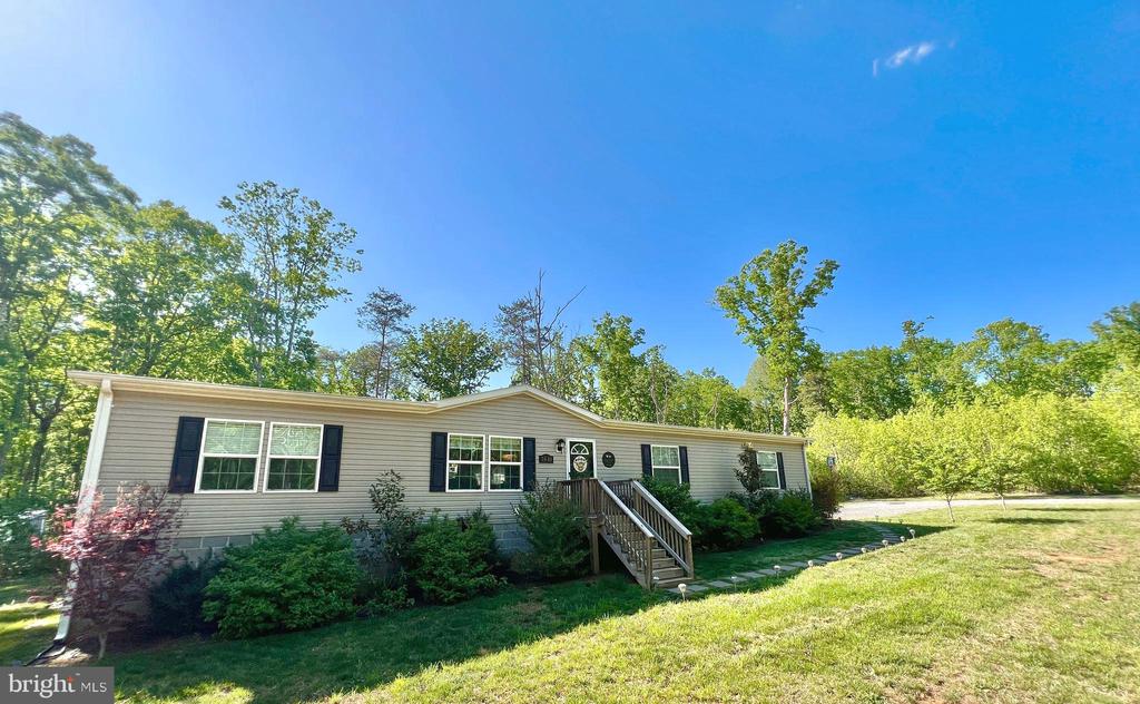 7440 LAKEWOOD LN, SPOTSYLVANIA, Virginia 22551, 3 Bedrooms Bedrooms, ,2 BathroomsBathrooms,Residential,7440 LAKEWOOD LN,VASP2032752 MLS # VASP2032752