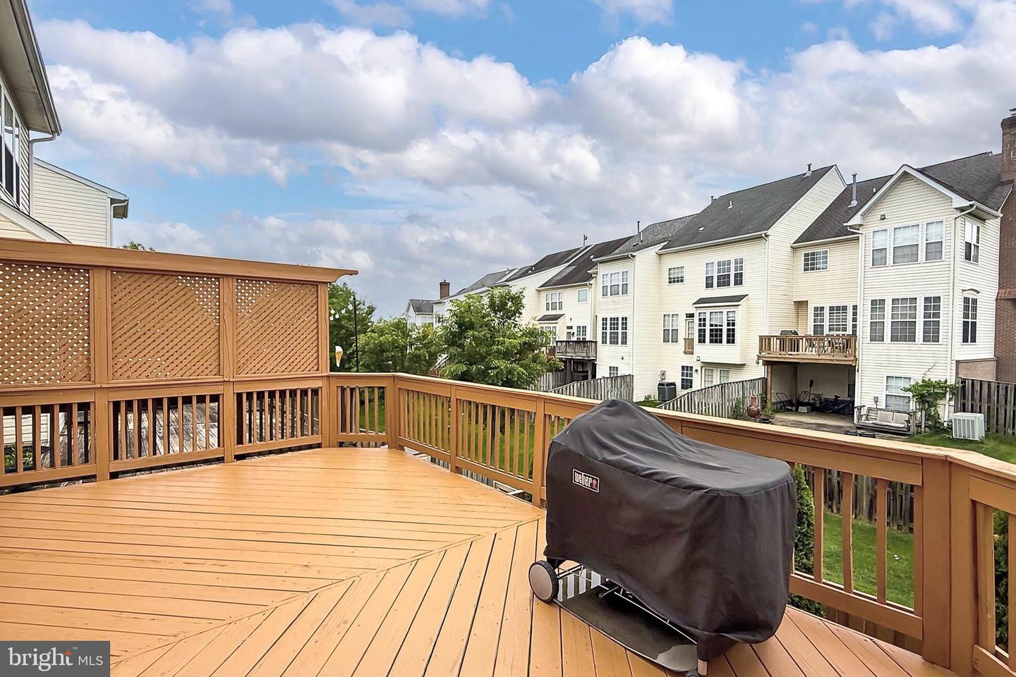 645 SPRINGHOUSE SQ SE, LEESBURG, Virginia 20175, 3 Bedrooms Bedrooms, ,2 BathroomsBathrooms,Residential,For sale,645 SPRINGHOUSE SQ SE,VALO2092228 MLS # VALO2092228