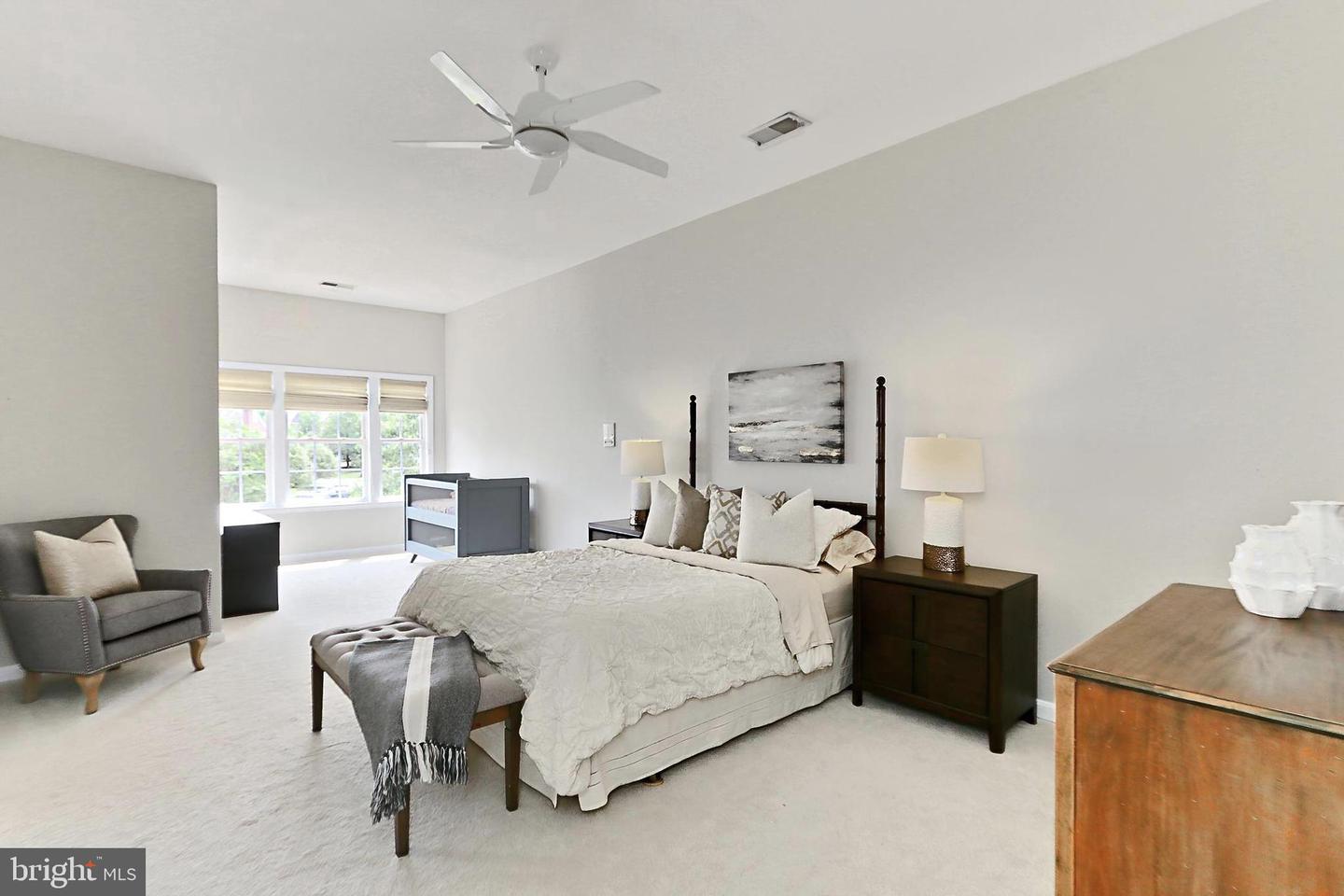 645 SPRINGHOUSE SQ SE, LEESBURG, Virginia 20175, 3 Bedrooms Bedrooms, ,2 BathroomsBathrooms,Residential,For sale,645 SPRINGHOUSE SQ SE,VALO2092228 MLS # VALO2092228