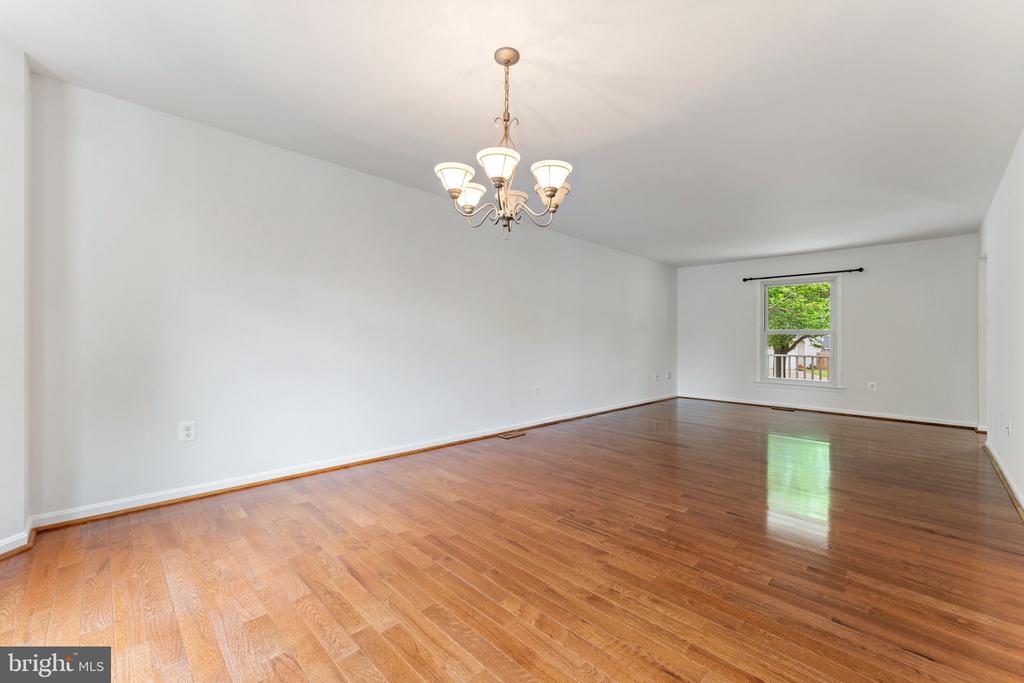 6415 BEALES CT, BEALETON, Virginia, 4 Bedrooms Bedrooms, ,3 BathroomsBathrooms,Residential,6415 BEALES CT,VAFQ2016500 MLS # VAFQ2016500