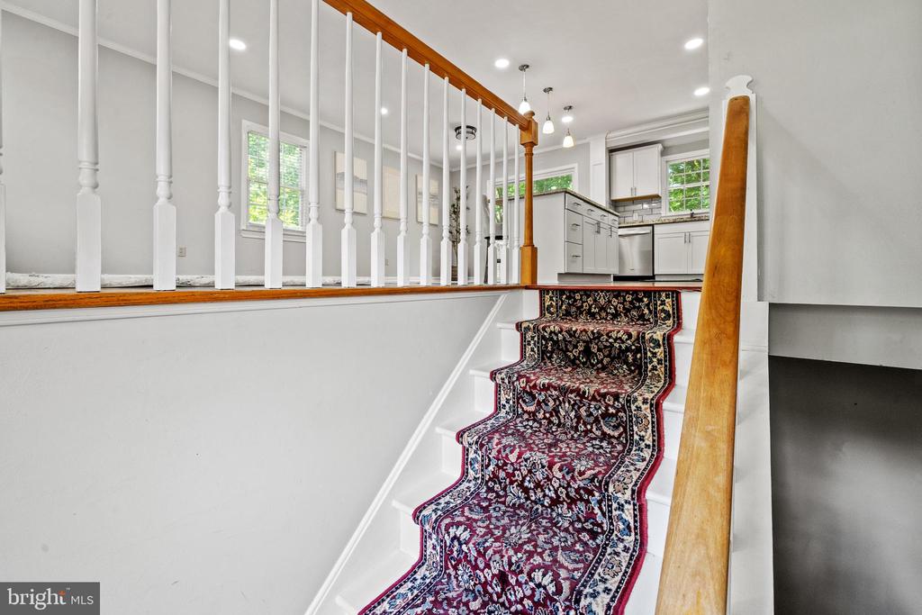 315 LAUREL AVE, FREDERICKSBURG, Virginia 22408, 4 Bedrooms Bedrooms, ,2 BathroomsBathrooms,Residential,315 LAUREL AVE,VASP2032886 MLS # VASP2032886