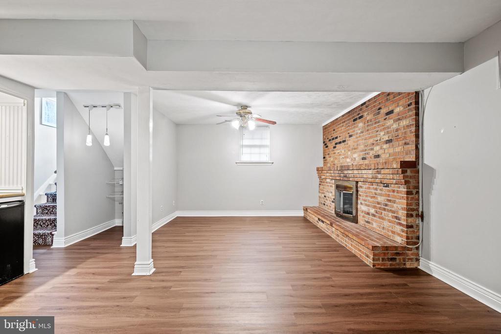 315 LAUREL AVE, FREDERICKSBURG, Virginia 22408, 4 Bedrooms Bedrooms, ,2 BathroomsBathrooms,Residential,315 LAUREL AVE,VASP2032886 MLS # VASP2032886