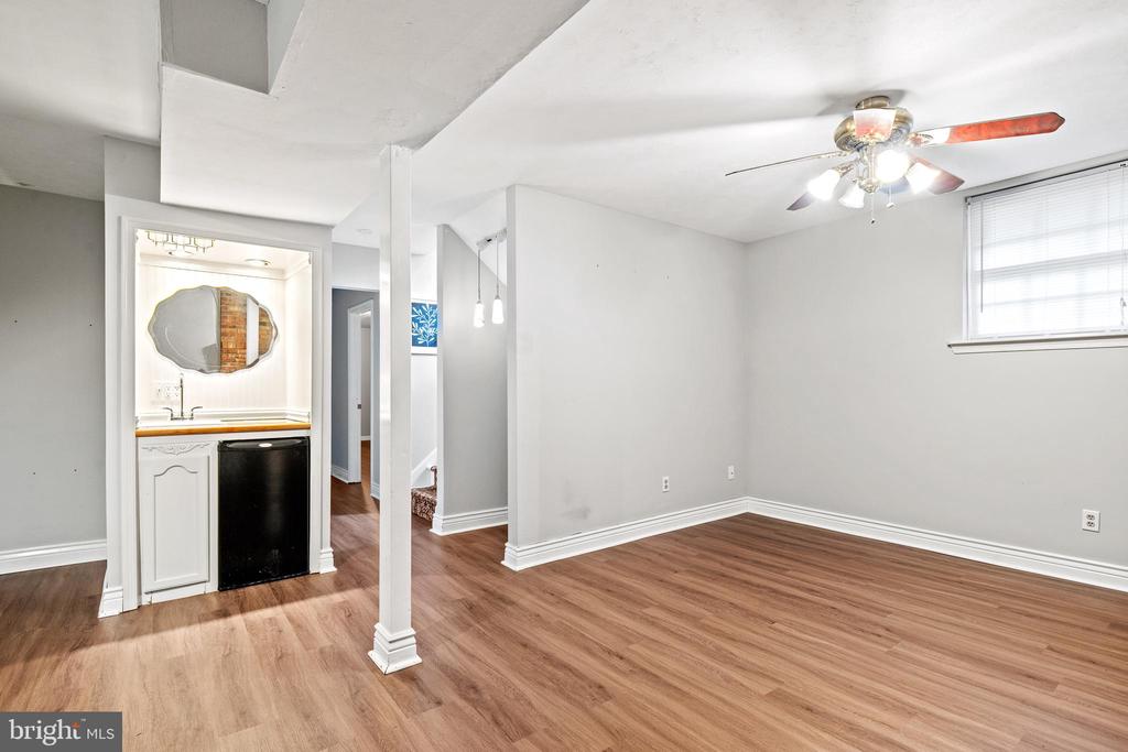 315 LAUREL AVE, FREDERICKSBURG, Virginia 22408, 4 Bedrooms Bedrooms, ,2 BathroomsBathrooms,Residential,315 LAUREL AVE,VASP2032886 MLS # VASP2032886