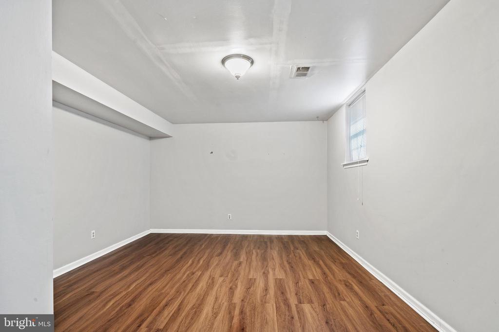 315 LAUREL AVE, FREDERICKSBURG, Virginia 22408, 4 Bedrooms Bedrooms, ,2 BathroomsBathrooms,Residential,315 LAUREL AVE,VASP2032886 MLS # VASP2032886