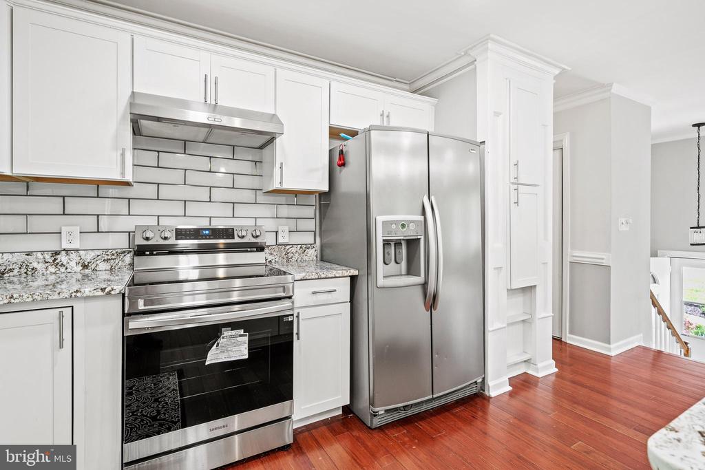 315 LAUREL AVE, FREDERICKSBURG, Virginia 22408, 4 Bedrooms Bedrooms, ,2 BathroomsBathrooms,Residential,315 LAUREL AVE,VASP2032886 MLS # VASP2032886