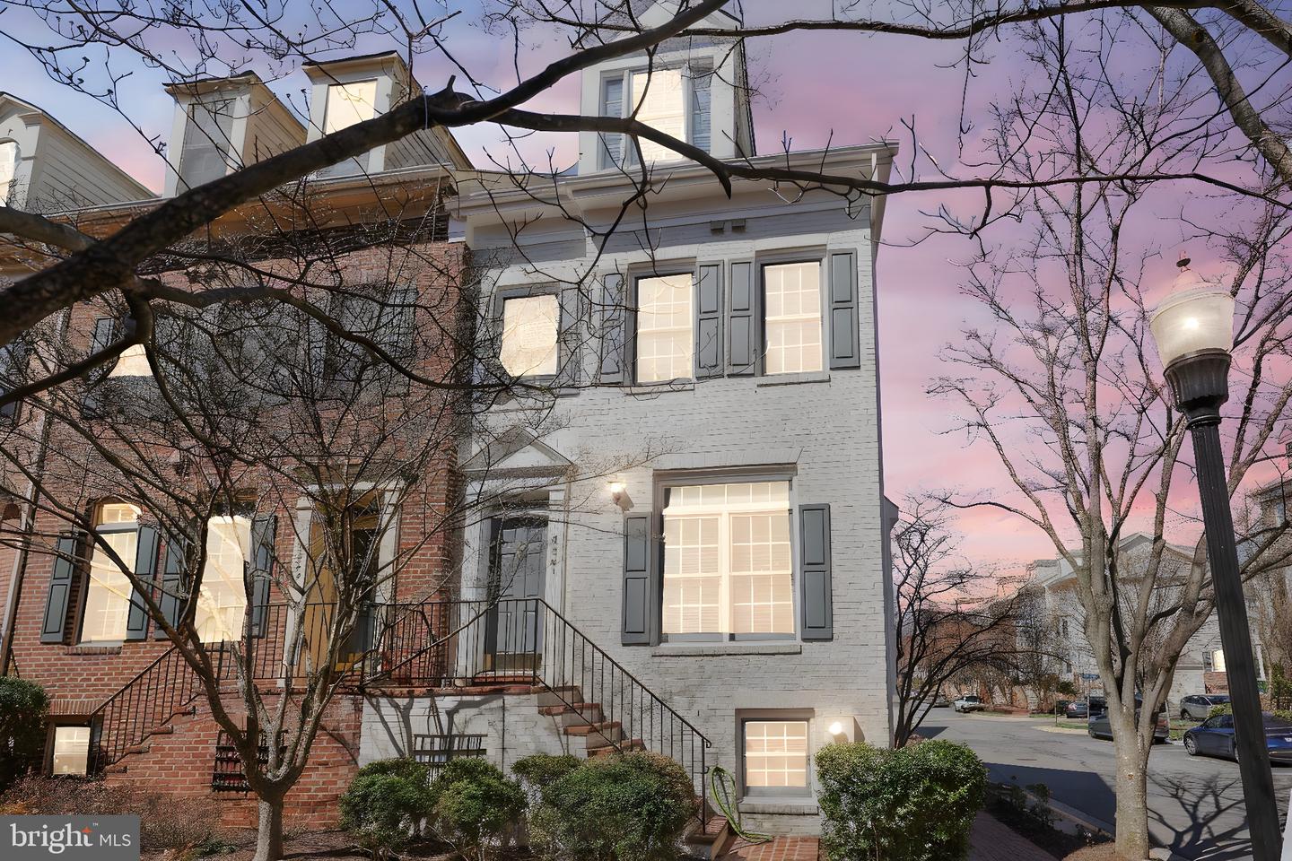 8861 ASHGROVE HOUSE LN, VIENNA, Virginia 22182, 3 Bedrooms Bedrooms, ,3 BathroomsBathrooms,Residential,For sale,8861 ASHGROVE HOUSE LN,VAFX2229606 MLS # VAFX2229606