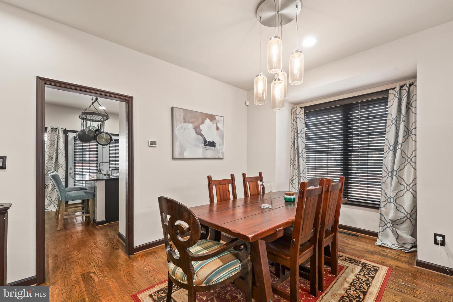 8861 ASHGROVE HOUSE LN, VIENNA, Virginia 22182, 3 Bedrooms Bedrooms, ,3 BathroomsBathrooms,Residential,For sale,8861 ASHGROVE HOUSE LN,VAFX2229606 MLS # VAFX2229606
