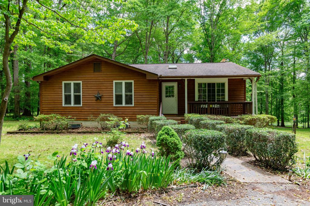 6000 HARTS RUN, SPOTSYLVANIA, Virginia 22551, 3 Bedrooms Bedrooms, ,2 BathroomsBathrooms,Residential,6000 HARTS RUN,VASP2032824 MLS # VASP2032824