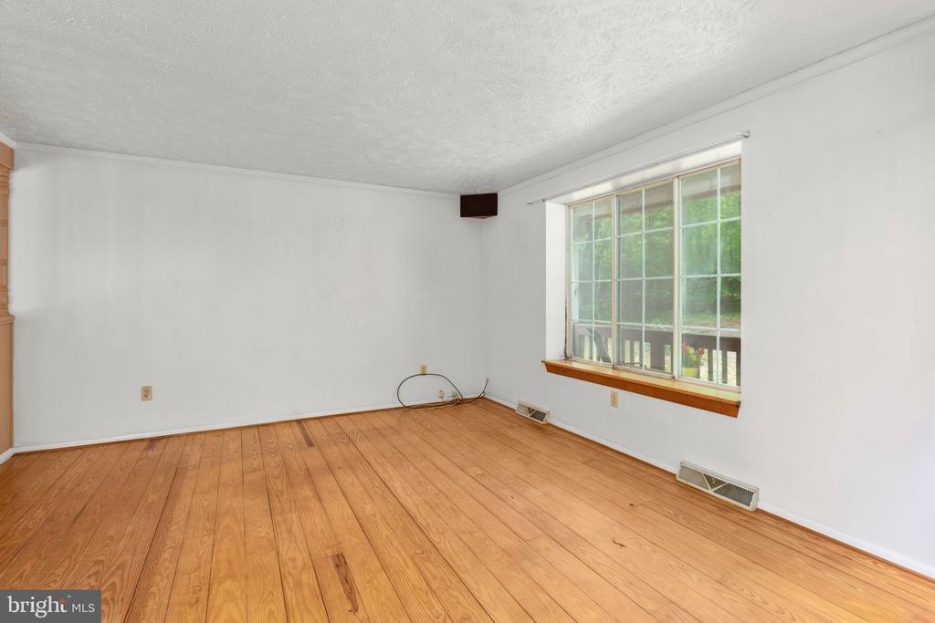 6000 HARTS RUN, SPOTSYLVANIA, Virginia 22551, 3 Bedrooms Bedrooms, ,2 BathroomsBathrooms,Residential,6000 HARTS RUN,VASP2032824 MLS # VASP2032824