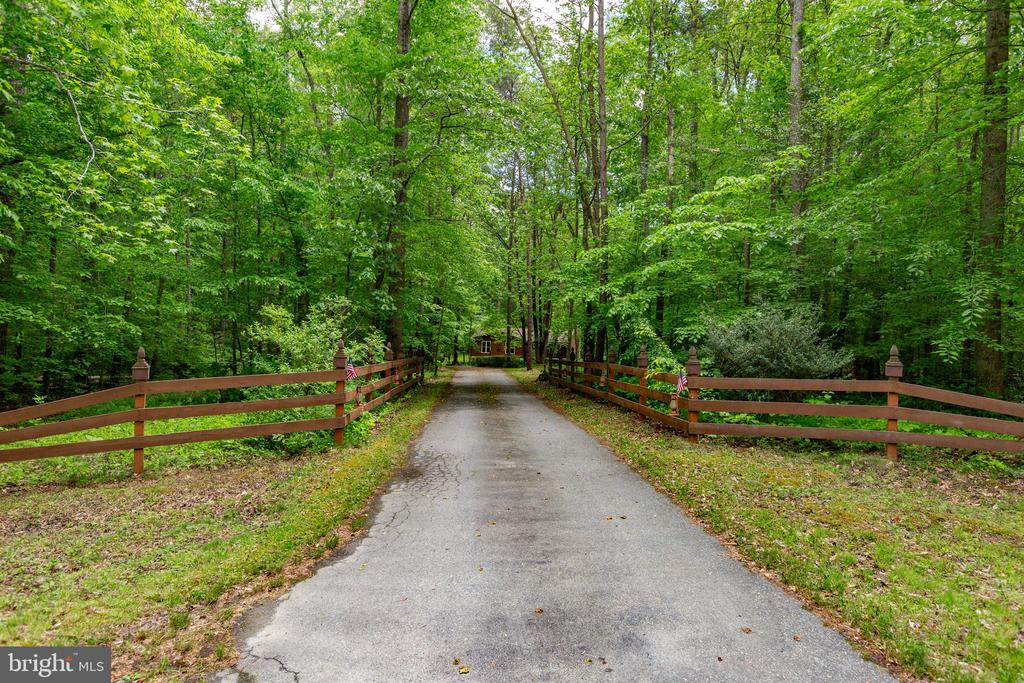 6000 HARTS RUN, SPOTSYLVANIA, Virginia 22551, 3 Bedrooms Bedrooms, ,2 BathroomsBathrooms,Residential,6000 HARTS RUN,VASP2032824 MLS # VASP2032824