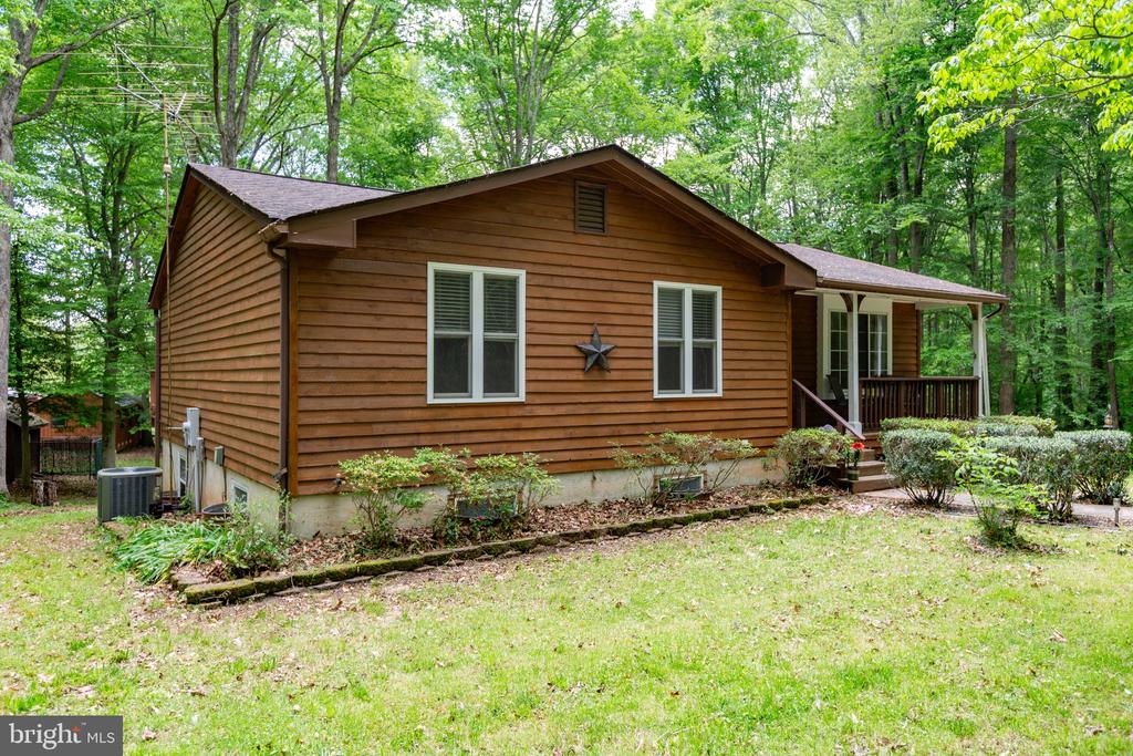 6000 HARTS RUN, SPOTSYLVANIA, Virginia 22551, 3 Bedrooms Bedrooms, ,2 BathroomsBathrooms,Residential,6000 HARTS RUN,VASP2032824 MLS # VASP2032824