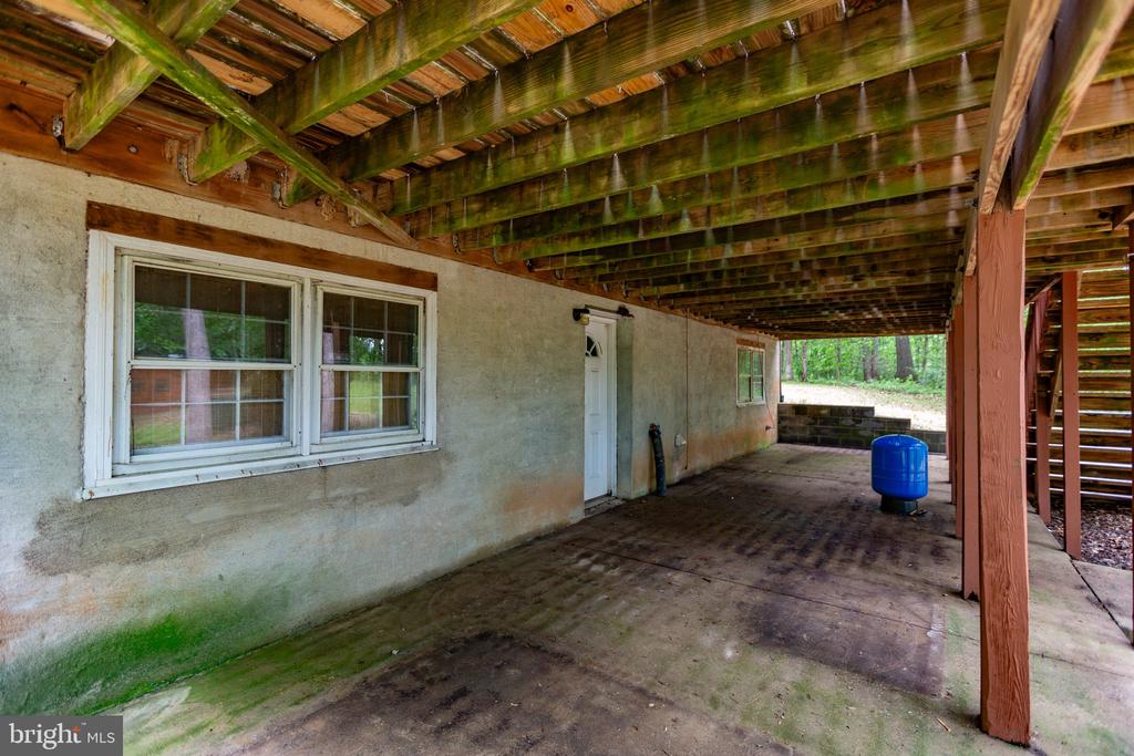 6000 HARTS RUN, SPOTSYLVANIA, Virginia 22551, 3 Bedrooms Bedrooms, ,2 BathroomsBathrooms,Residential,6000 HARTS RUN,VASP2032824 MLS # VASP2032824