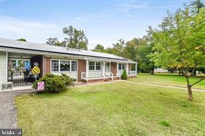 3505 WAKEFIELD ST, COLONIAL BEACH, Virginia 22443, 3 Bedrooms Bedrooms, ,2 BathroomsBathrooms,Residential,For sale,3505 WAKEFIELD ST,VAWE2008540 MLS # VAWE2008540