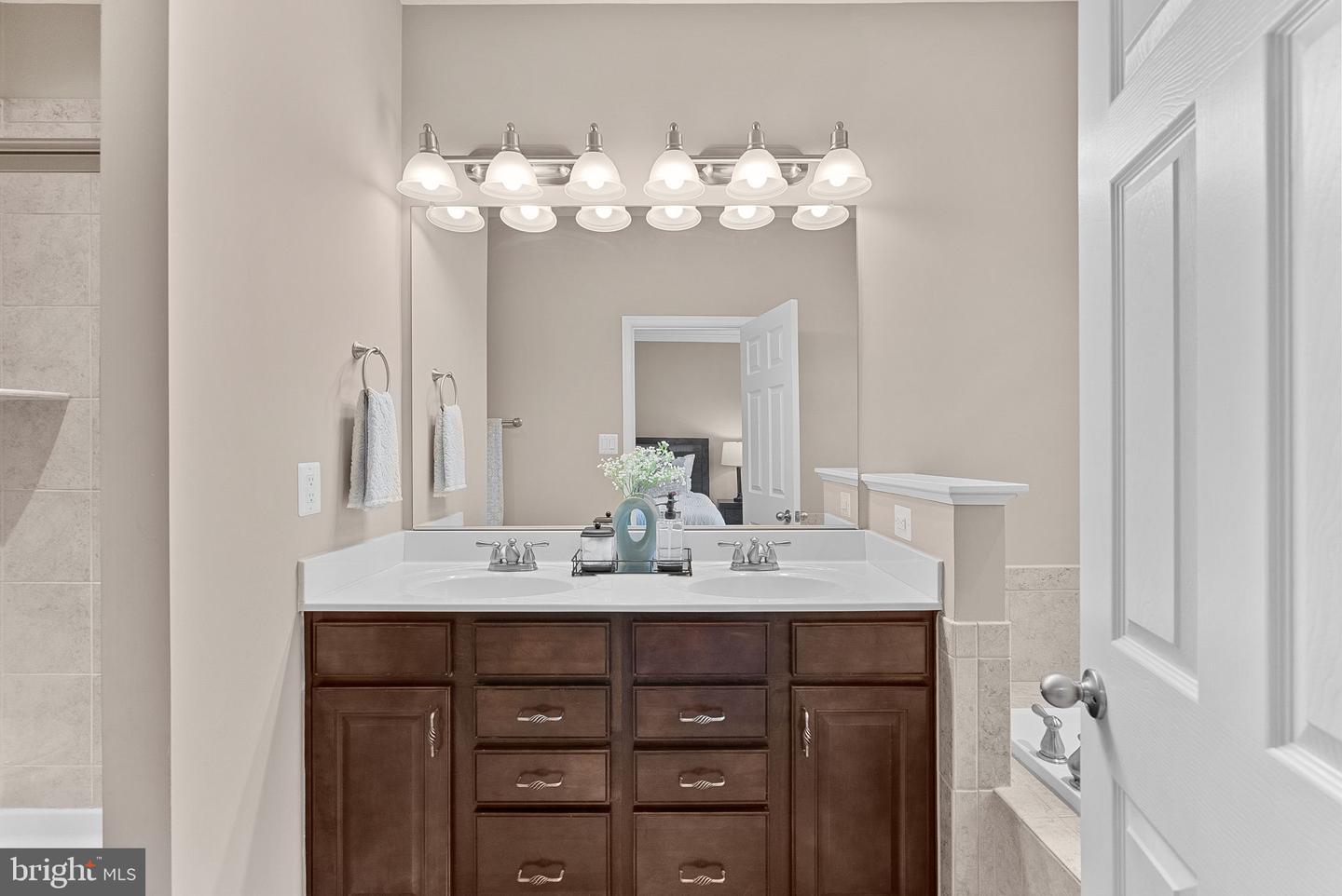 202 APRICOT ST, STAFFORD, Virginia 22554, 3 Bedrooms Bedrooms, 10 Rooms Rooms,3 BathroomsBathrooms,Residential,For sale,202 APRICOT ST,VAST2037338 MLS # VAST2037338