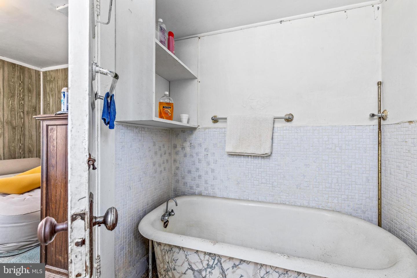 1323 IRVING ST NE, WASHINGTON, District Of Columbia 20017, 2 Bedrooms Bedrooms, ,1 BathroomBathrooms,Residential,For sale,1323 IRVING ST NE,DCDC2193448 MLS # DCDC2193448
