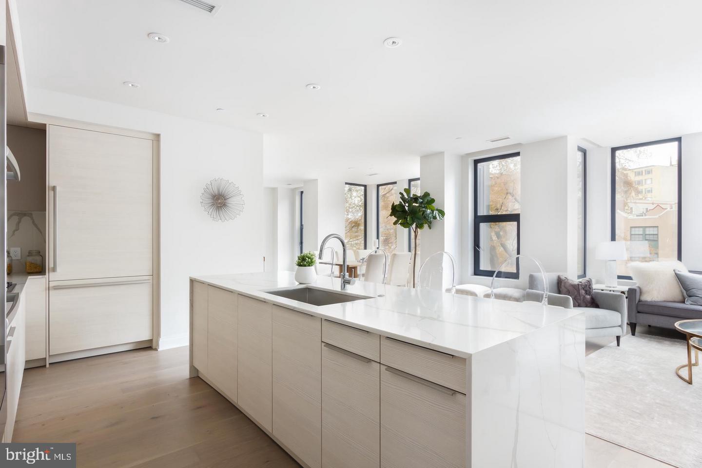 1427 RHODE ISLAND AVE NW #301, WASHINGTON, District Of Columbia 20005, 2 Bedrooms Bedrooms, ,2 BathroomsBathrooms,Residential,For sale,1427 RHODE ISLAND AVE NW #301,DCDC2193952 MLS # DCDC2193952