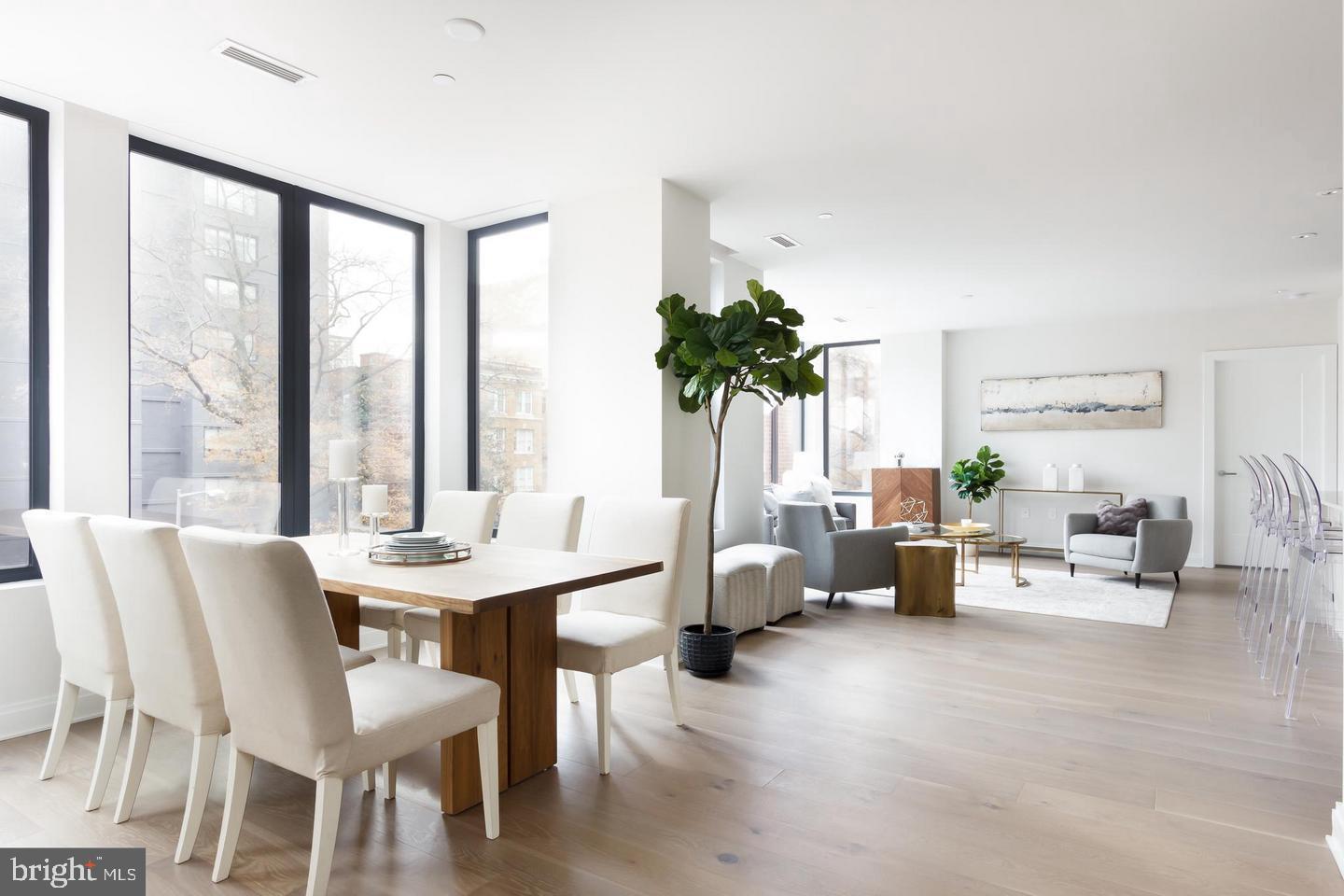 1427 RHODE ISLAND AVE NW #301, WASHINGTON, District Of Columbia 20005, 2 Bedrooms Bedrooms, ,2 BathroomsBathrooms,Residential,For sale,1427 RHODE ISLAND AVE NW #301,DCDC2193952 MLS # DCDC2193952