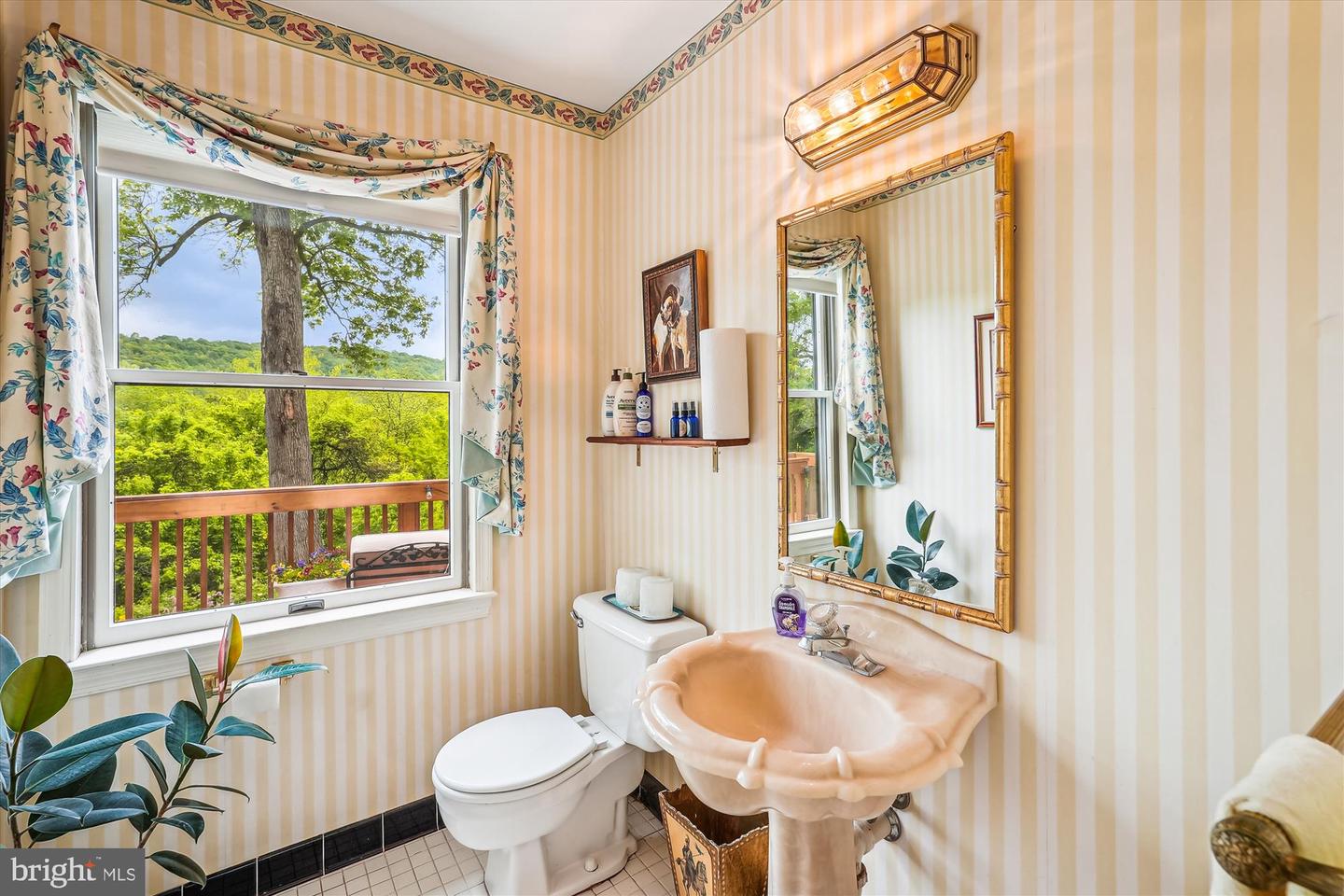 245 RIVER HOUSE LN, BOYCE, Virginia 22620, 4 Bedrooms Bedrooms, ,3 BathroomsBathrooms,Residential,For sale,245 RIVER HOUSE LN,VACL2003560 MLS # VACL2003560