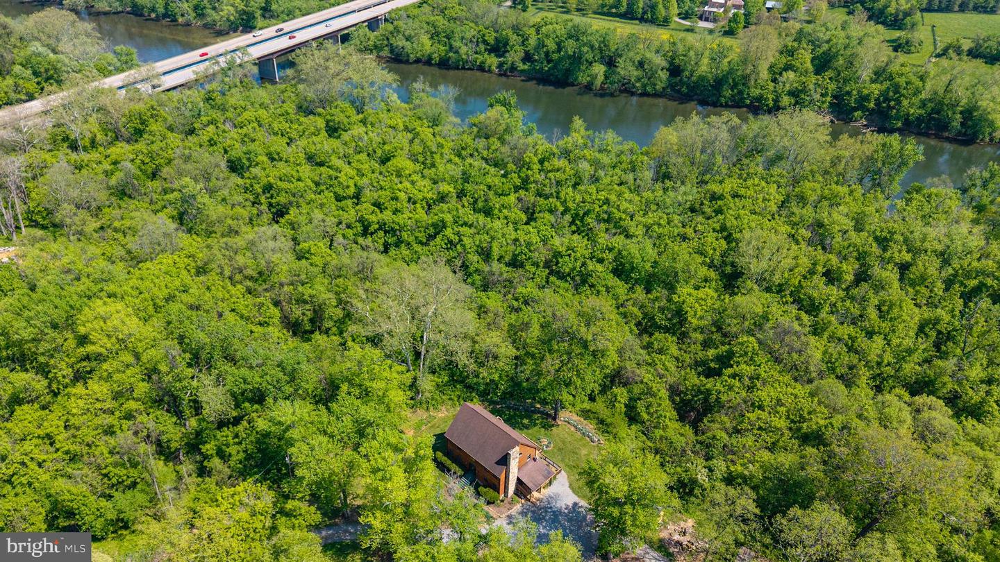 245 RIVER HOUSE LN, BOYCE, Virginia 22620, 4 Bedrooms Bedrooms, ,3 BathroomsBathrooms,Residential,For sale,245 RIVER HOUSE LN,VACL2003560 MLS # VACL2003560