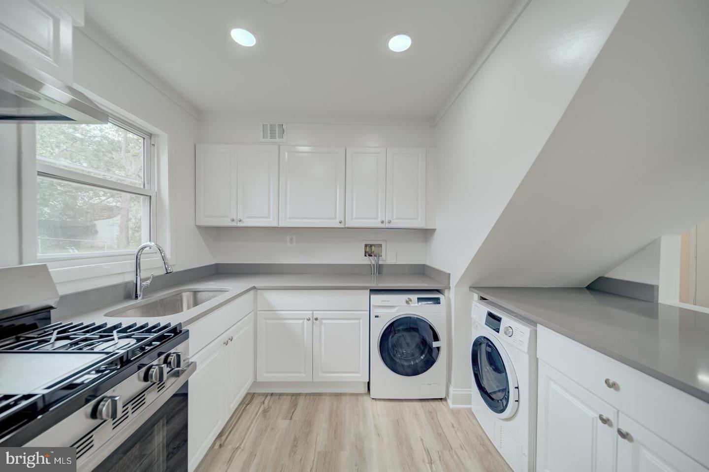151 MARTIN DR, MANASSAS PARK, Virginia 20111, 3 Bedrooms Bedrooms, ,1 BathroomBathrooms,Residential,For sale,151 MARTIN DR,VAMP2002962 MLS # VAMP2002962