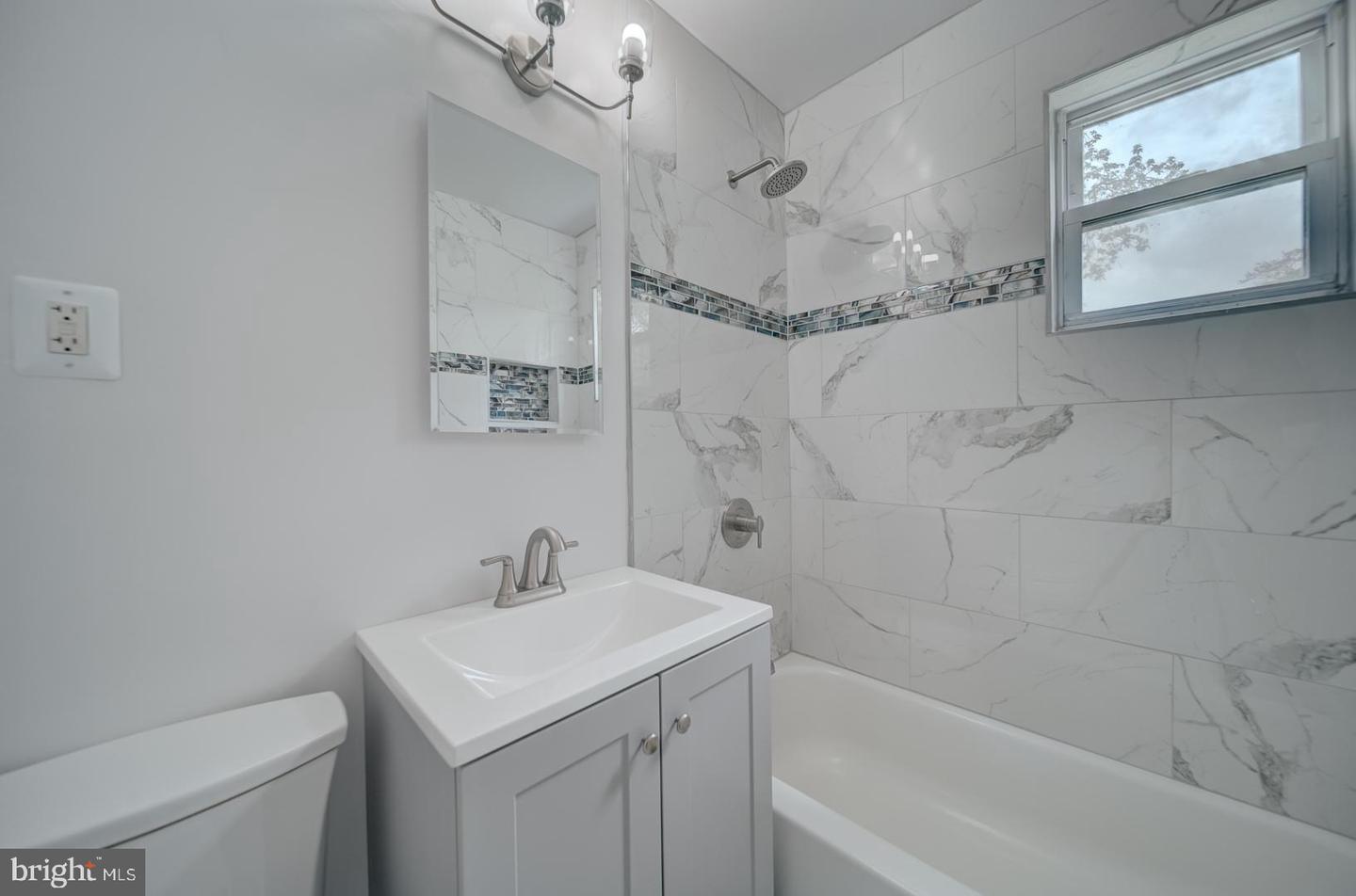 151 MARTIN DR, MANASSAS PARK, Virginia 20111, 3 Bedrooms Bedrooms, ,1 BathroomBathrooms,Residential,For sale,151 MARTIN DR,VAMP2002962 MLS # VAMP2002962