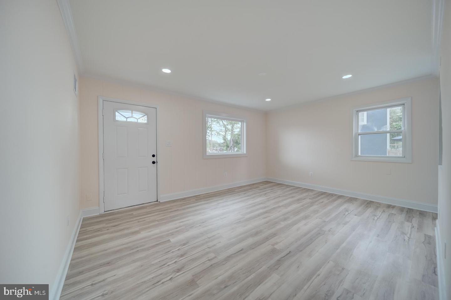 151 MARTIN DR, MANASSAS PARK, Virginia 20111, 3 Bedrooms Bedrooms, ,1 BathroomBathrooms,Residential,For sale,151 MARTIN DR,VAMP2002962 MLS # VAMP2002962