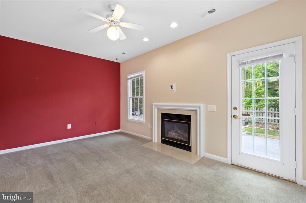 6906 CASTLETON DR, FREDERICKSBURG, Virginia 22407, 3 Bedrooms Bedrooms, ,2 BathroomsBathrooms,Residential,6906 CASTLETON DR,VASP2032910 MLS # VASP2032910