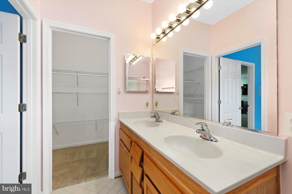 6906 CASTLETON DR, FREDERICKSBURG, Virginia 22407, 3 Bedrooms Bedrooms, ,2 BathroomsBathrooms,Residential,6906 CASTLETON DR,VASP2032910 MLS # VASP2032910