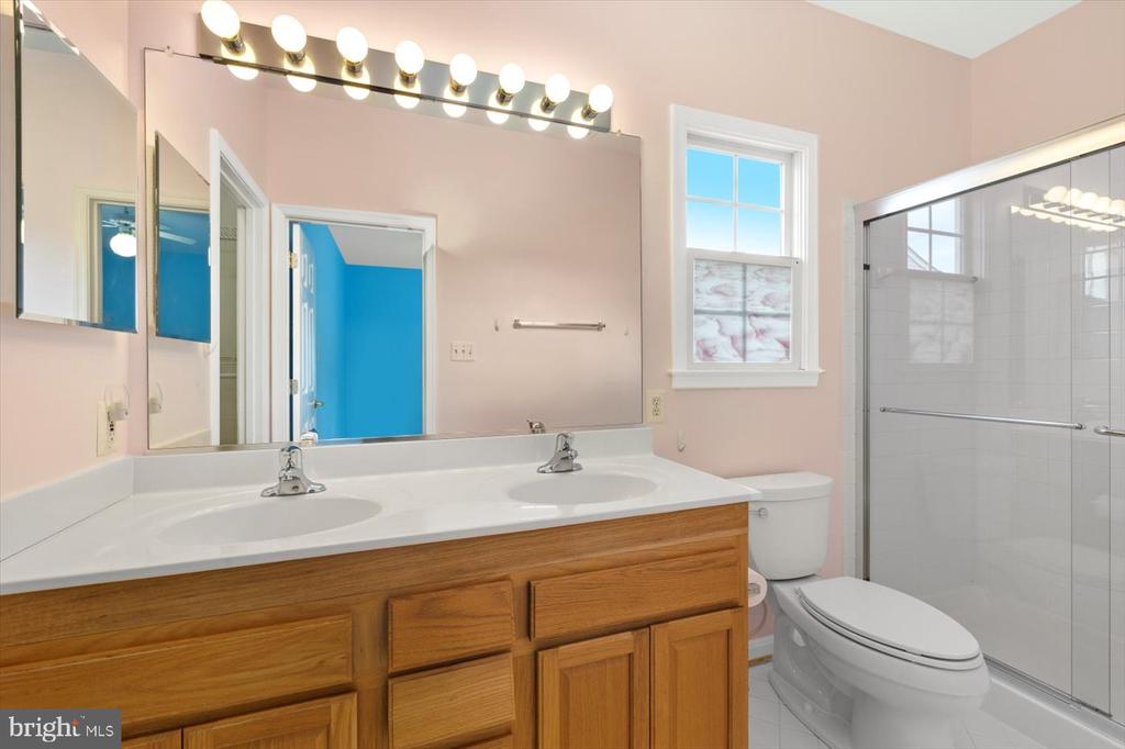 6906 CASTLETON DR, FREDERICKSBURG, Virginia 22407, 3 Bedrooms Bedrooms, ,2 BathroomsBathrooms,Residential,6906 CASTLETON DR,VASP2032910 MLS # VASP2032910