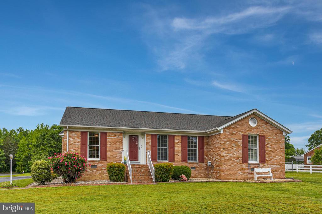 2 JUNIPER CT, FREDERICKSBURG, Virginia 22408, 3 Bedrooms Bedrooms, ,2 BathroomsBathrooms,Residential,2 JUNIPER CT,VASP2032964 MLS # VASP2032964
