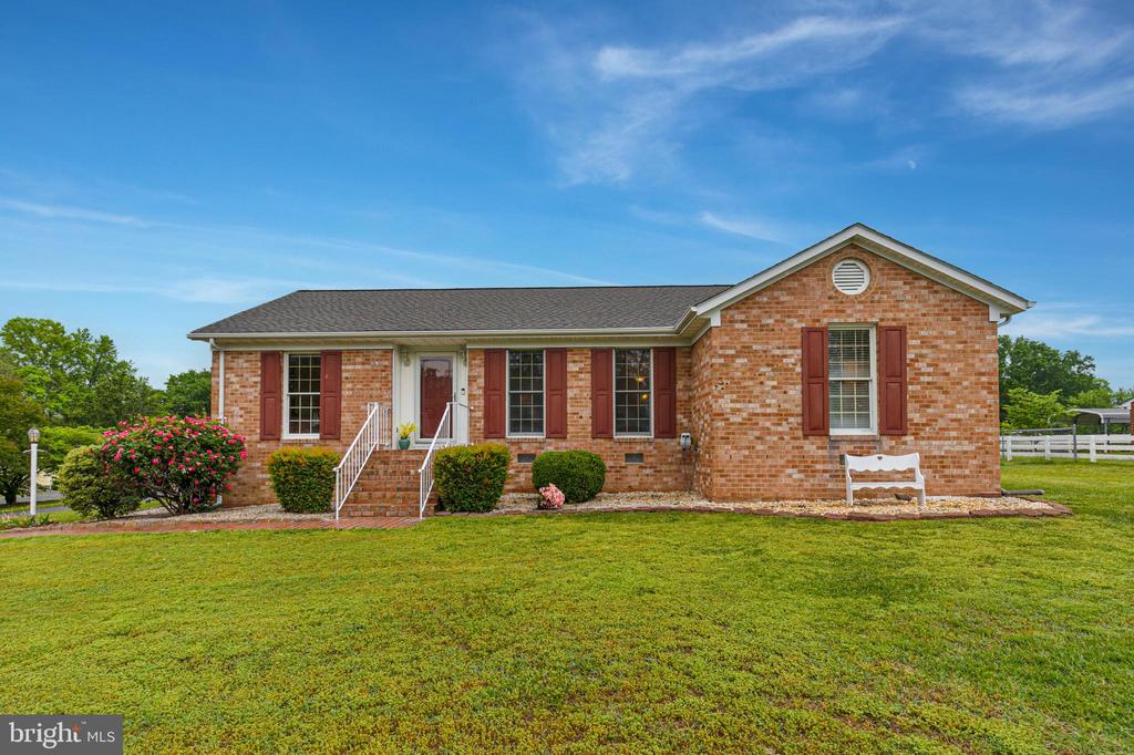 2 JUNIPER CT, FREDERICKSBURG, Virginia 22408, 3 Bedrooms Bedrooms, ,2 BathroomsBathrooms,Residential,2 JUNIPER CT,VASP2032964 MLS # VASP2032964