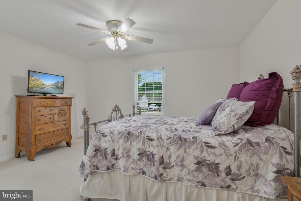 2 JUNIPER CT, FREDERICKSBURG, Virginia 22408, 3 Bedrooms Bedrooms, ,2 BathroomsBathrooms,Residential,2 JUNIPER CT,VASP2032964 MLS # VASP2032964