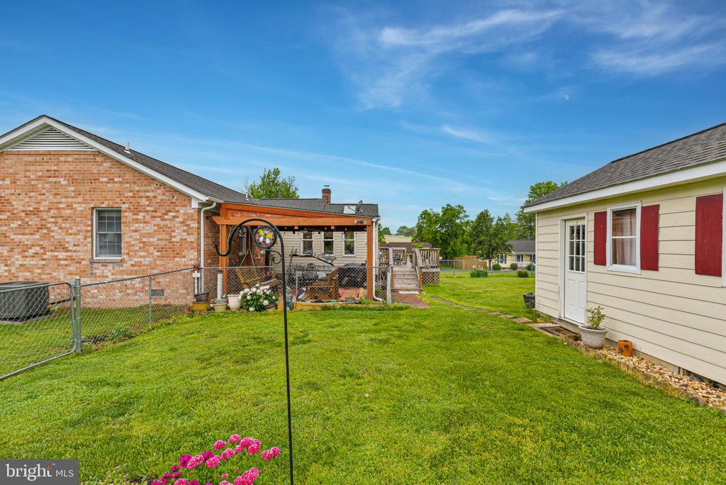2 JUNIPER CT, FREDERICKSBURG, Virginia 22408, 3 Bedrooms Bedrooms, ,2 BathroomsBathrooms,Residential,2 JUNIPER CT,VASP2032964 MLS # VASP2032964