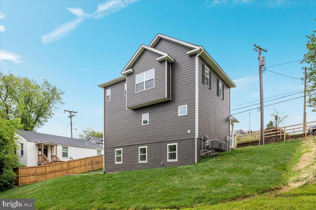 67 HORNER ST, WARRENTON, Virginia 20186, 3 Bedrooms Bedrooms, ,3 BathroomsBathrooms,Residential,67 HORNER ST,VAFQ2016202 MLS # VAFQ2016202
