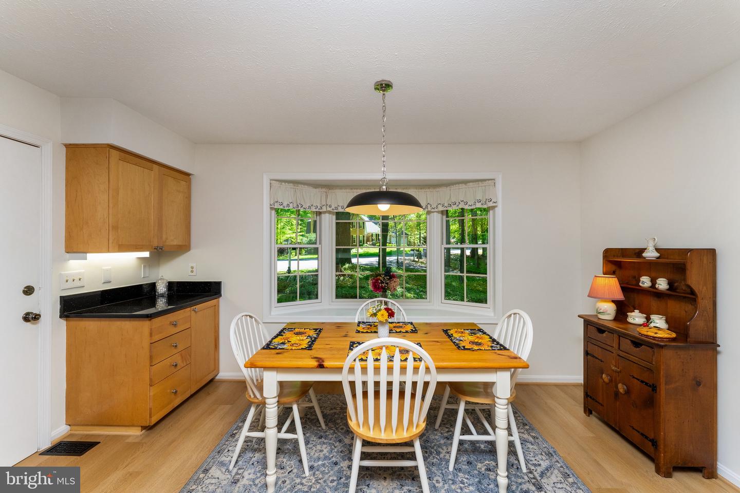 6005 MAKELY DR, FAIRFAX STATION, Virginia 22039, 4 Bedrooms Bedrooms, ,3 BathroomsBathrooms,Residential,For sale,6005 MAKELY DR,VAFX2232334 MLS # VAFX2232334