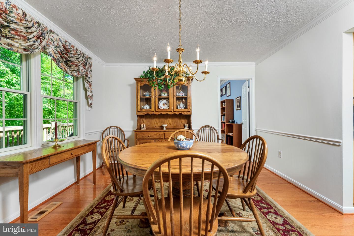 6005 MAKELY DR, FAIRFAX STATION, Virginia 22039, 4 Bedrooms Bedrooms, ,3 BathroomsBathrooms,Residential,For sale,6005 MAKELY DR,VAFX2232334 MLS # VAFX2232334