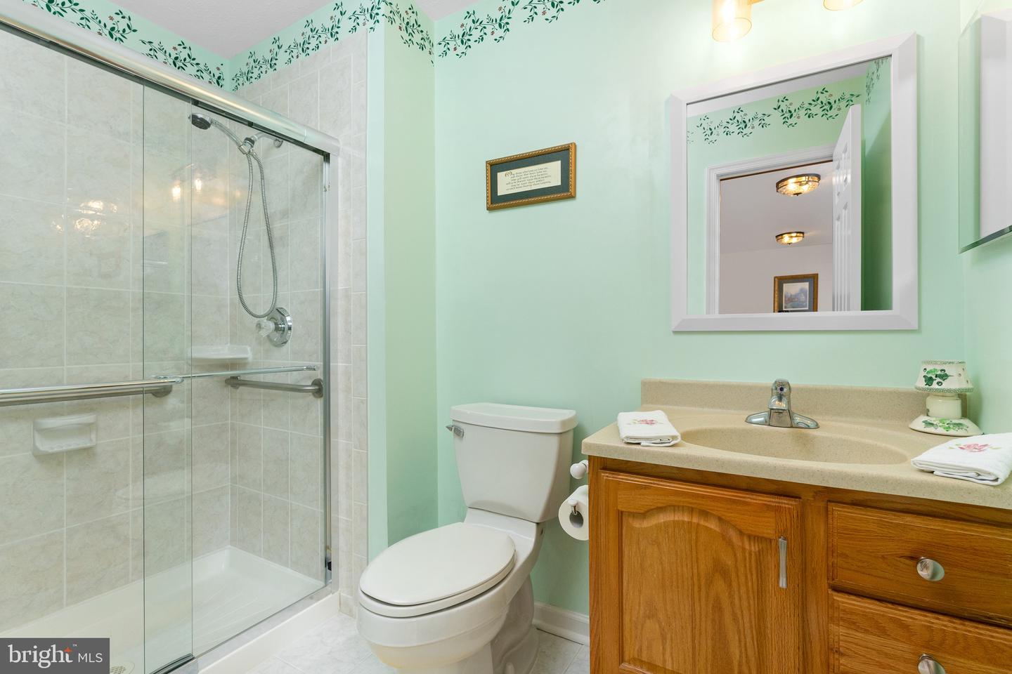 6005 MAKELY DR, FAIRFAX STATION, Virginia 22039, 4 Bedrooms Bedrooms, ,3 BathroomsBathrooms,Residential,For sale,6005 MAKELY DR,VAFX2232334 MLS # VAFX2232334