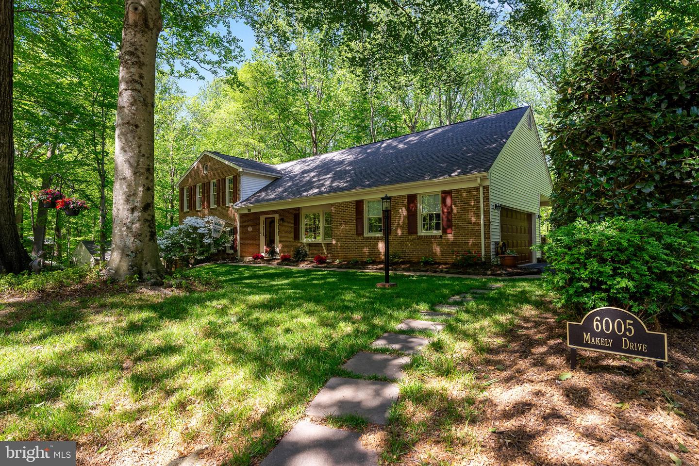 6005 MAKELY DR, FAIRFAX STATION, Virginia 22039, 4 Bedrooms Bedrooms, ,3 BathroomsBathrooms,Residential,For sale,6005 MAKELY DR,VAFX2232334 MLS # VAFX2232334